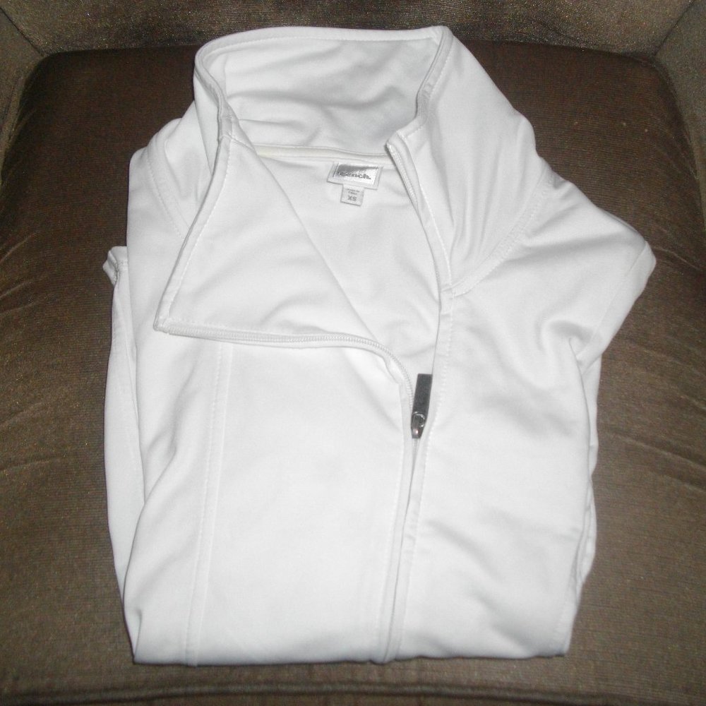 Light Bench Zip Up Jacket